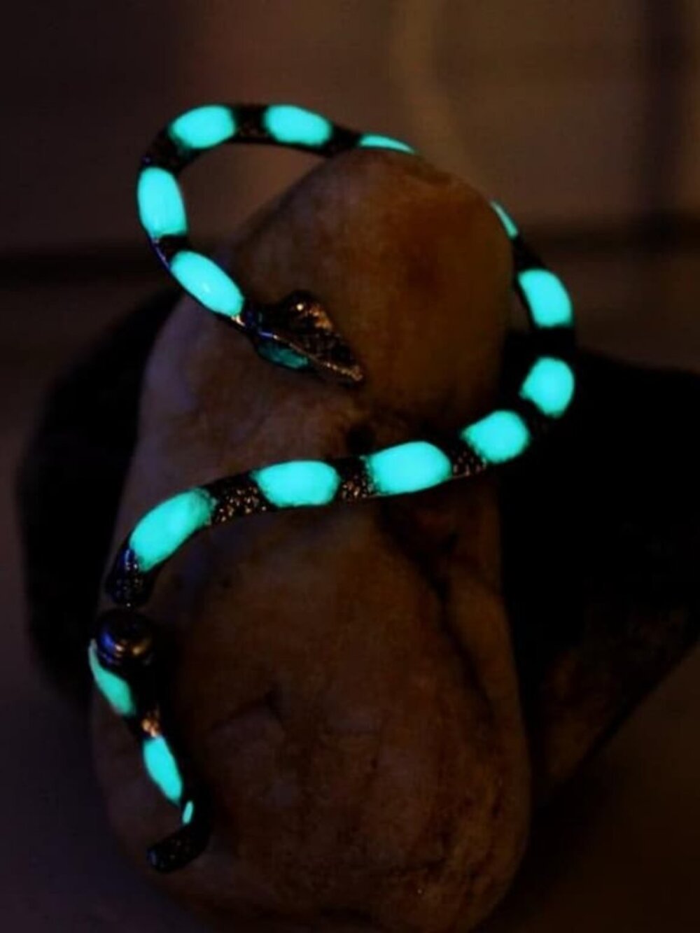 Silver Earring - Picture 2 of 3